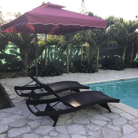 Villa Nilsa Bani Luaran gambar