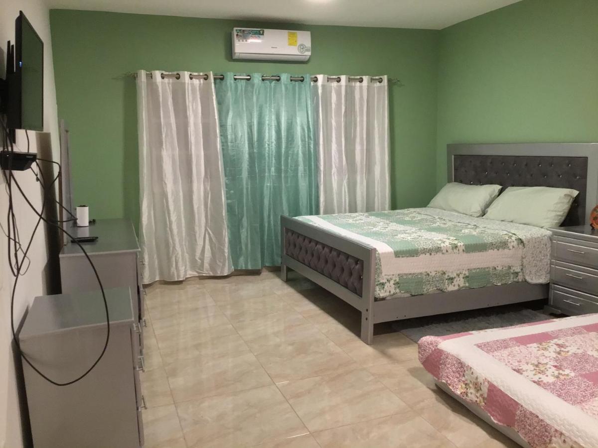 Villa Nilsa Bani Luaran gambar