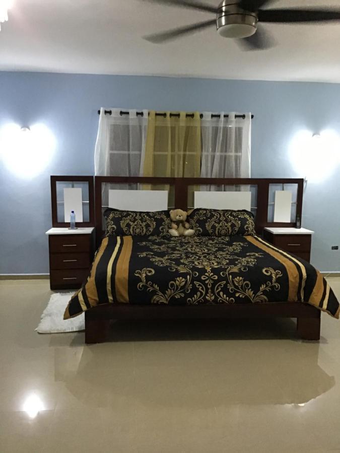 Villa Nilsa Bani Luaran gambar