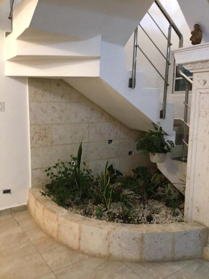 Villa Nilsa Bani Luaran gambar