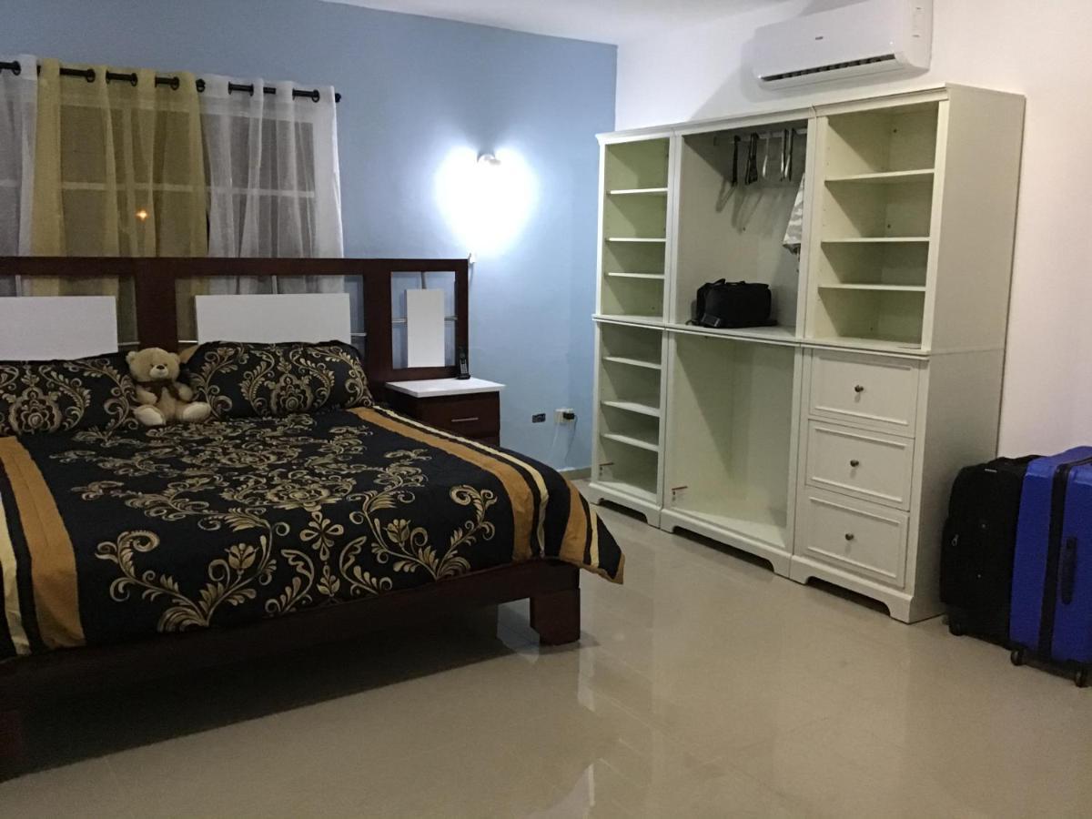 Villa Nilsa Bani Luaran gambar