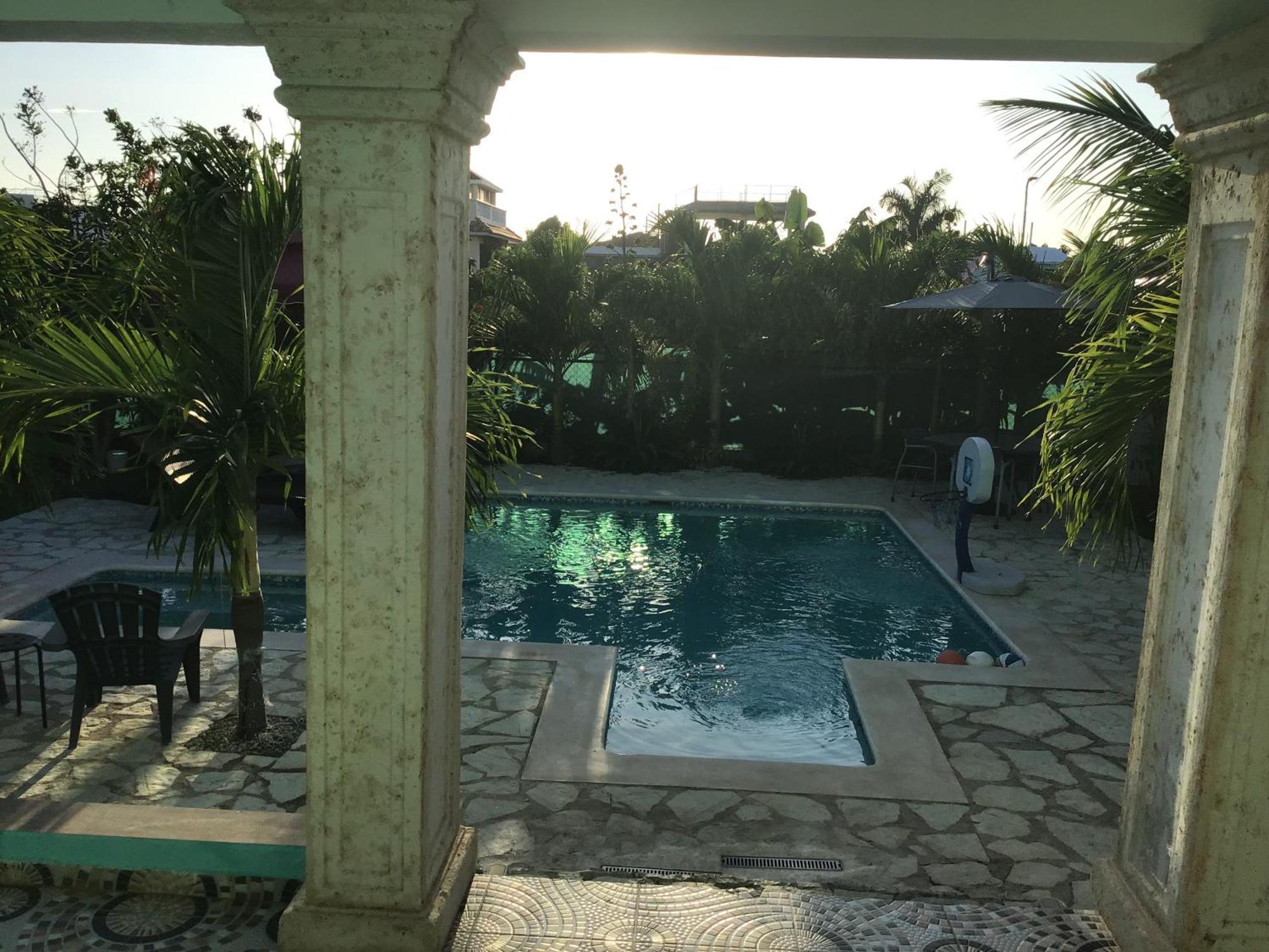 Villa Nilsa Bani Luaran gambar